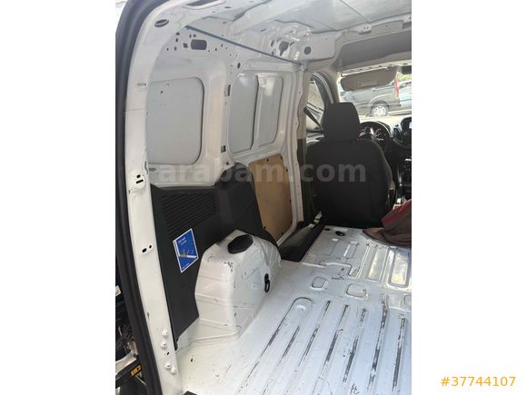 Sahibinden Ford Transit Courier 1.5 TDCi Trend 2021 Model 