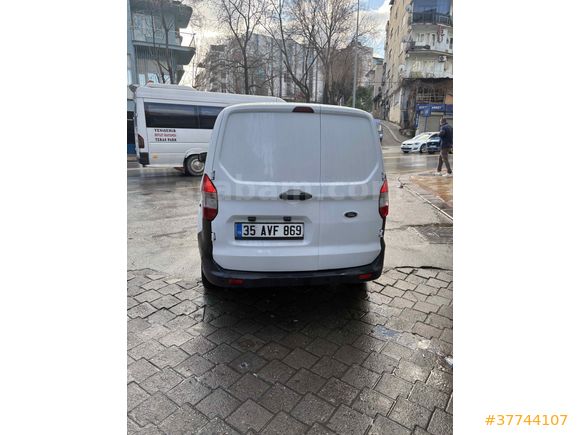 Sahibinden Ford Transit Courier 1.5 TDCi Trend 2021 Model 