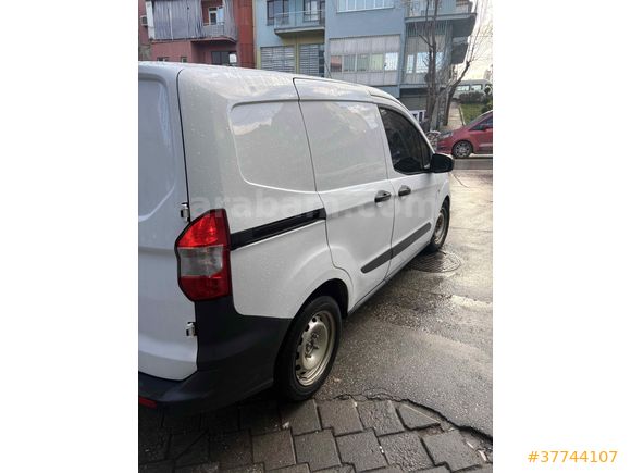 Sahibinden Ford Transit Courier 1.5 TDCi Trend 2021 Model 