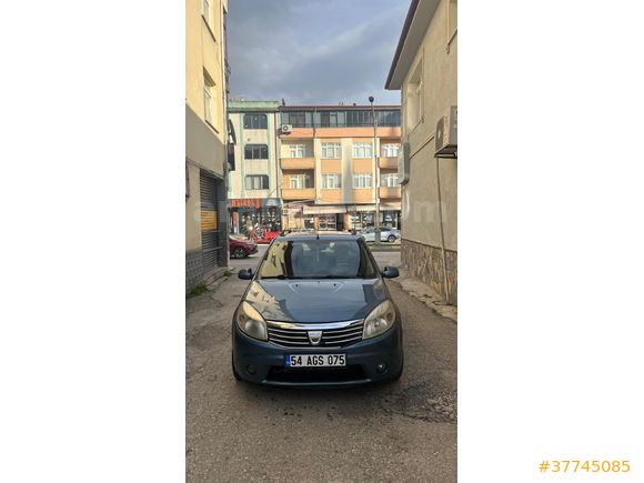 Sahibinden Dacia Sandero 1.4 Black Line 2010 Model