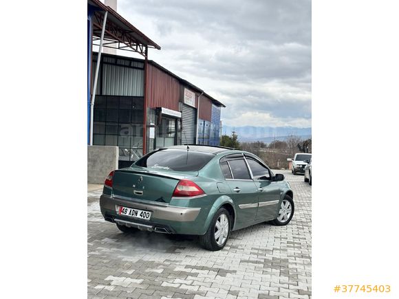 Sahibinden Renault Megane 1.6 Alize 2004 Model  330.000 km Yeşil