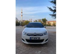 Sahibinden Citroen C4 1.6 e-HDi Confort 2013 Model  216.000 km Beyaz