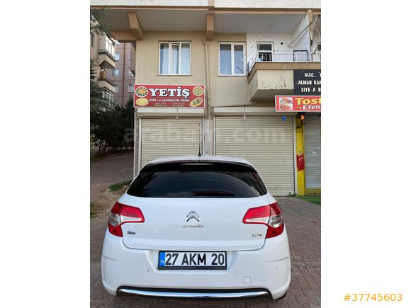 Sahibinden Citroen C4 1.6 e-HDi Confort 2013 Model  216.000 km Beyaz