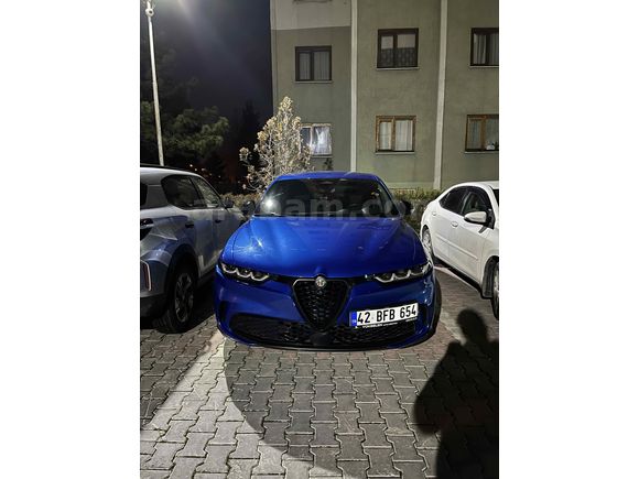 HATASIZ BOYASIZ TRAMERSİZ SAHİBİNDEN ALFA ROMEO TONALE