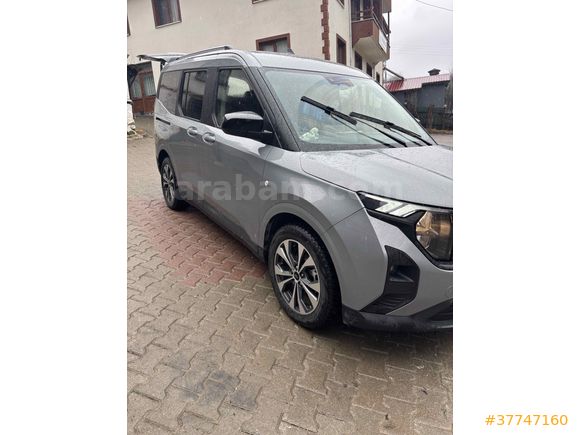 Sahibinden Ford Tourneo Courier 1.5 EcoBlue Titanium 2025 Model 