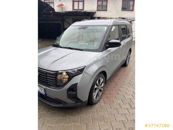 Sahibinden Ford Tourneo Courier 1.5 EcoBlue Titanium 2025 Model 