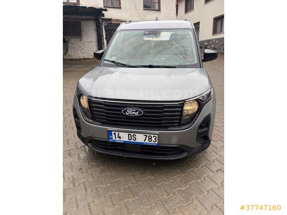 Sahibinden Ford Tourneo Courier 1.5 EcoBlue Titanium 2025 Model 