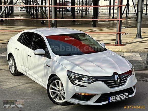 ARAÇ KARABÜKTEDİR!!!2020 CKSLI HATASIZ MEGANE143.000 KM TERTEMİZ