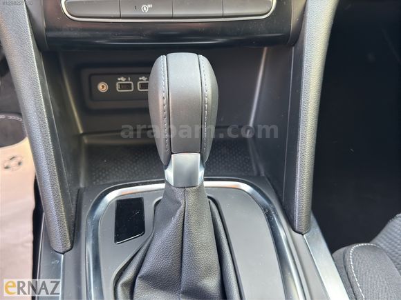 ERNAZ OTODAN 2025 Megane Sedan 1.3 TCe Touch EDC