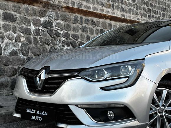 2020 MODEL MEGANE 1.5 BLUE DCİ TOUCH EDC LED STAR&STOP