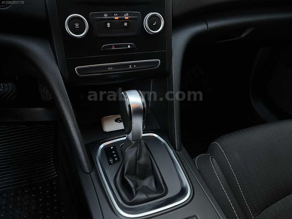 2020 MODEL MEGANE 1.5 BLUE DCİ TOUCH EDC LED STAR&STOP