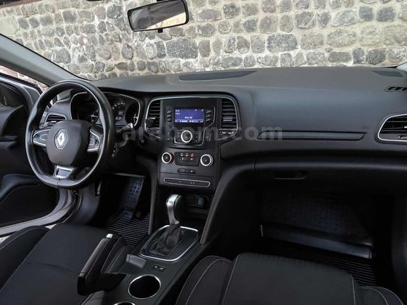 2020 MODEL MEGANE 1.5 BLUE DCİ TOUCH EDC LED STAR&STOP
