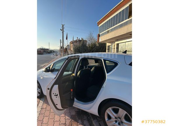 Sahibinden Opel Astra 1.4 T Cosmo 2013 Model