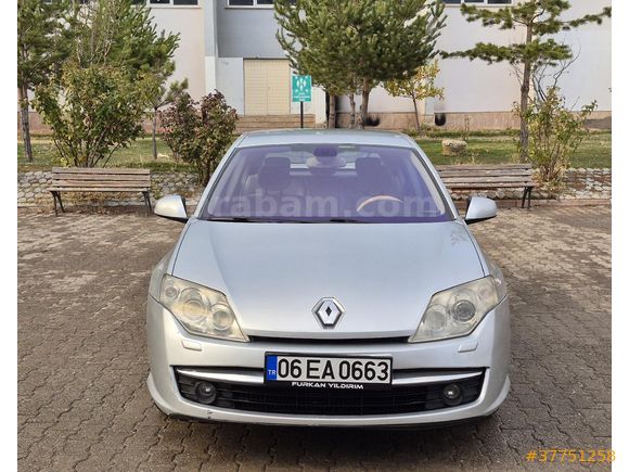 DEĞİŞENSİZ 1.5 dCi Privilege 2009 Model  261.000 km Gri (Gümüş)