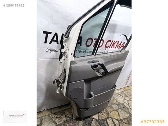 Volkswagen Crafter 2012 Model Dolu Sağ Ön Kapı