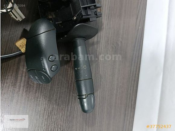 Renault Kangoo Far Sinyal Silecek Kolu