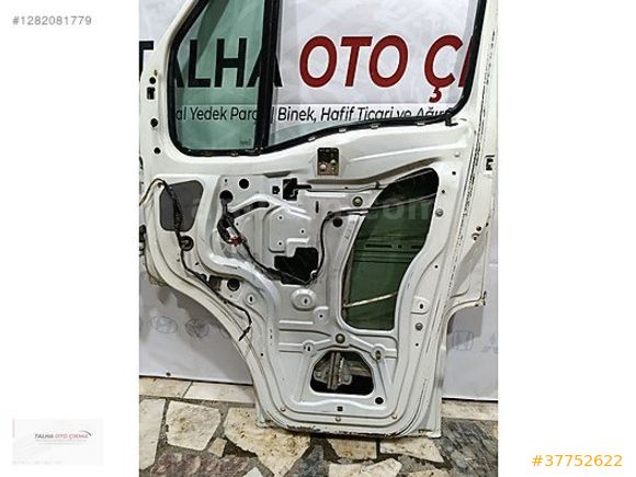 Renault Master 2 Dolu Sağ Ön Kapı