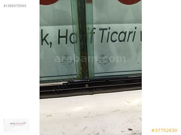 Ford Transit V184 Sağ Camlı Sürgülü Kapı