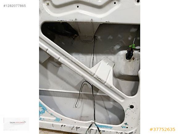 Ford Transit V184 Sağ Arka bagaj kapağı