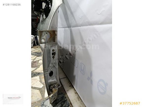 Volkswagen Caddy Boş Sağ Ön Kapı