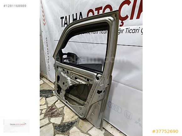 Volkswagen Caddy Sağ Ön Kapı Camı