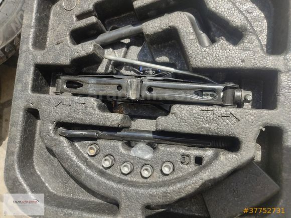 RENAULT LATİTUDE JANT STEPNE KRİKO SETİ