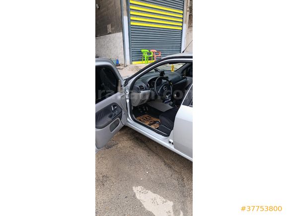 Sahibinden Renault Symbol 1.5 dCi Expression 2011 Model  302.000 km Gri (Gümüş)