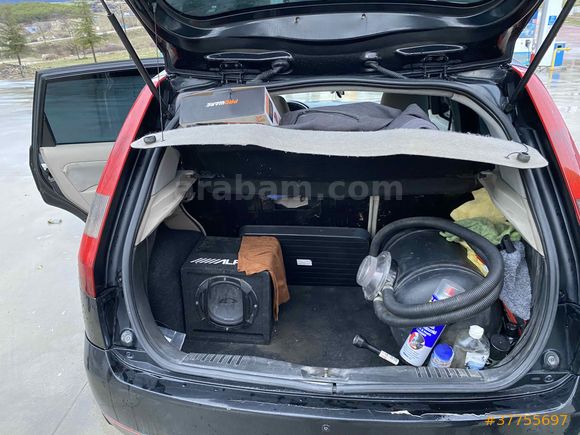 Sahibinden Sonruuflu Ford Fiesta 1.4 Comfort 2004 Siyah