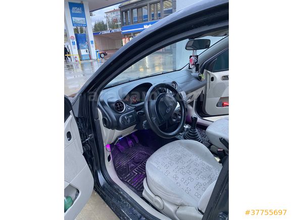 Sahibinden Sonruuflu Ford Fiesta 1.4 Comfort 2004 Siyah