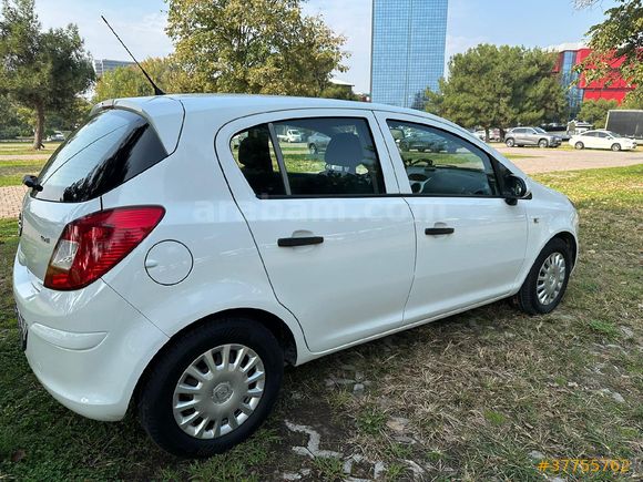 Sahibinden Opel Corsa 1.3 CDTI Essentia 2013 Model  198 km Beyaz