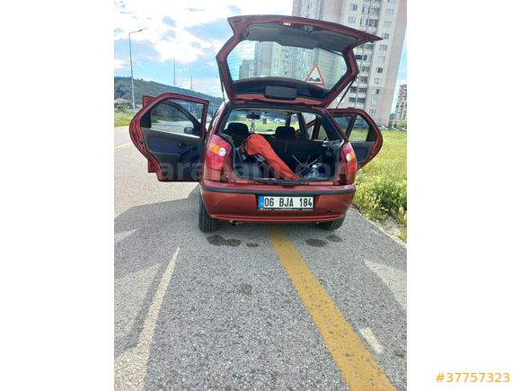 Acil Satılık  Palio 1.4 EL 2000 Model  228.000 km Bordo