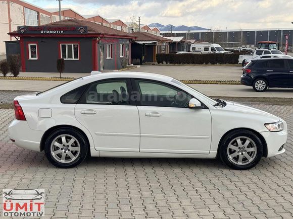 Ümit OTOMOTİV'den değişensiz 2.5 parça boyalı VOLVO S40