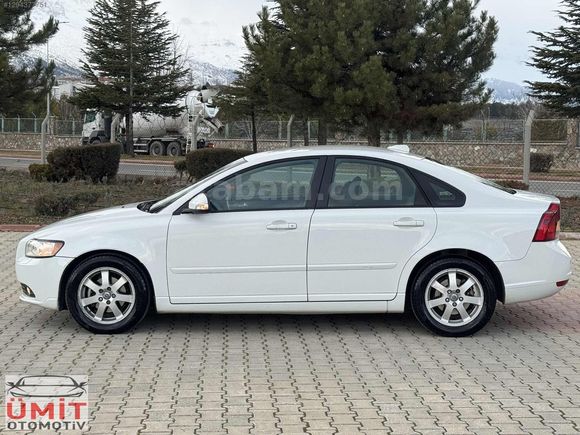 Ümit OTOMOTİV'den değişensiz 2.5 parça boyalı VOLVO S40