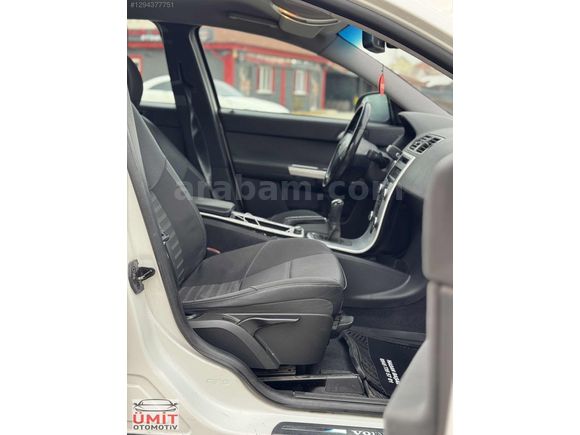 Ümit OTOMOTİV'den değişensiz 2.5 parça boyalı VOLVO S40