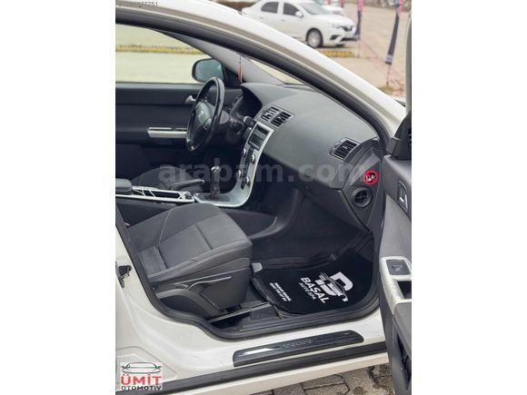 Ümit OTOMOTİV'den değişensiz 2.5 parça boyalı VOLVO S40