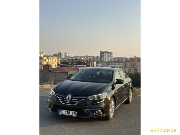 Sahibinden Renault Megane 1.5 Blue DCI Touch 2020 Model  140.000 km Siyah
