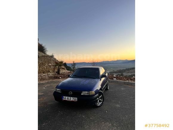Sahibinden full orijinal sorunsuz Opel  Astra 