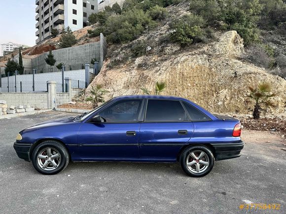 Sahibinden full orijinal sorunsuz Opel  Astra 