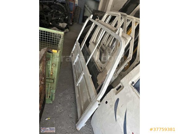 FORD GURUBU KARIŞIK KAPILAR