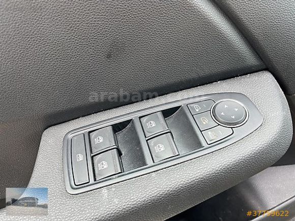 2024 Clio 1.0 TCE Evolution X-Tronic 10.106 KM / "%0,79 KREDİ"
