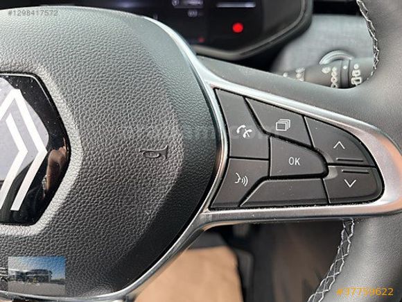 2024 Clio 1.0 TCE Evolution X-Tronic 10.106 KM / "%0,79 KREDİ"