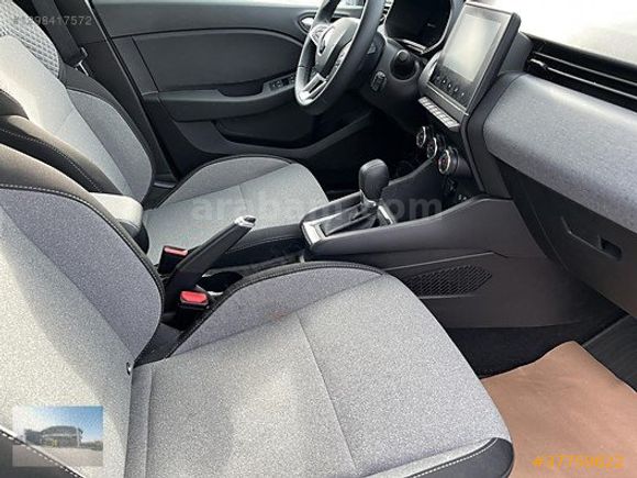 2024 Clio 1.0 TCE Evolution X-Tronic 10.106 KM / "%0,79 KREDİ"
