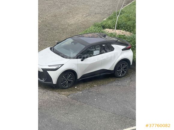 Sahibinden Toyota C-HR 1.8 Hybrid Passion X-Sport 2024 Model 