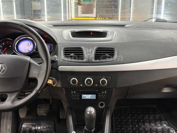MYS MOTORS'DAN 2013 RENAULT MEGANE JOY 175 BİN PEŞİN 36 AY