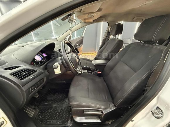 MYS MOTORS'DAN 2013 RENAULT MEGANE JOY 175 BİN PEŞİN 36 AY