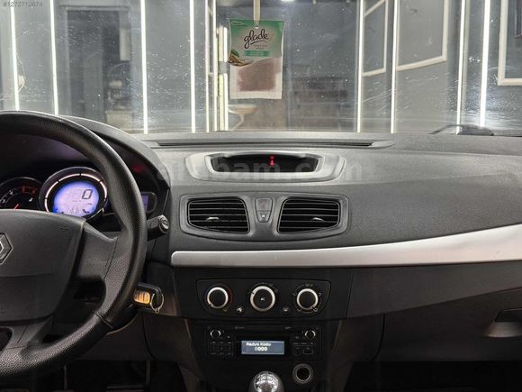 MYS MOTORS'DAN 2013 RENAULT MEGANE JOY 175 BİN PEŞİN 36 AY