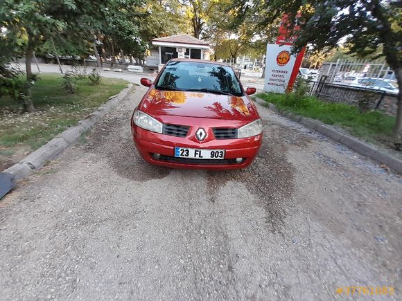 Sahibinden Renault Megane 1.6 Dynamique 2005 Model  334.000 km Kırmızı