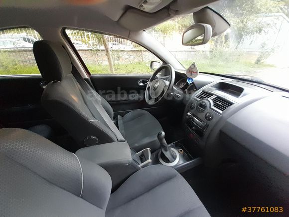 Sahibinden Renault Megane 1.6 Dynamique 2005 Model  334.000 km Kırmızı