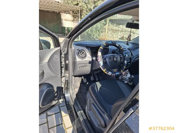 Sahibinden Renault Captur 0.9 Icon 2013 Model  112.000 km Siyah