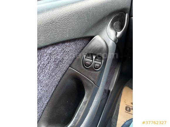 Öğrenciden Klimalı Fiat Brava 1.6 ELX 2001 